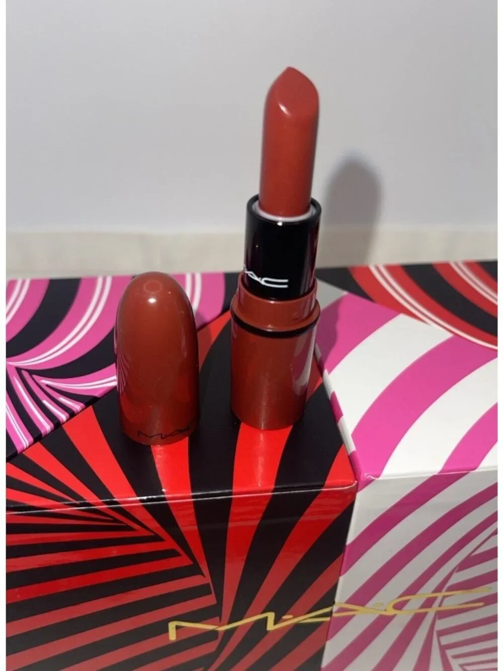 MAC Mini Lipstick Dubonnet Amplified A21 Classic Travel No Box